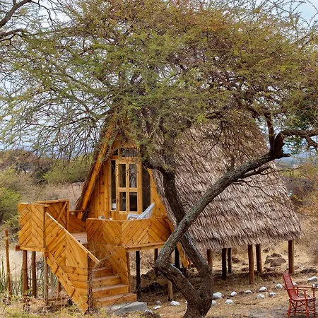 Olemayian Amboseli Cottages Kimana Exterior photo