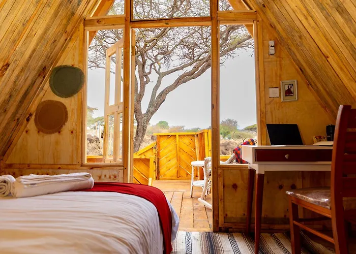 Olemayian Amboseli Cottages