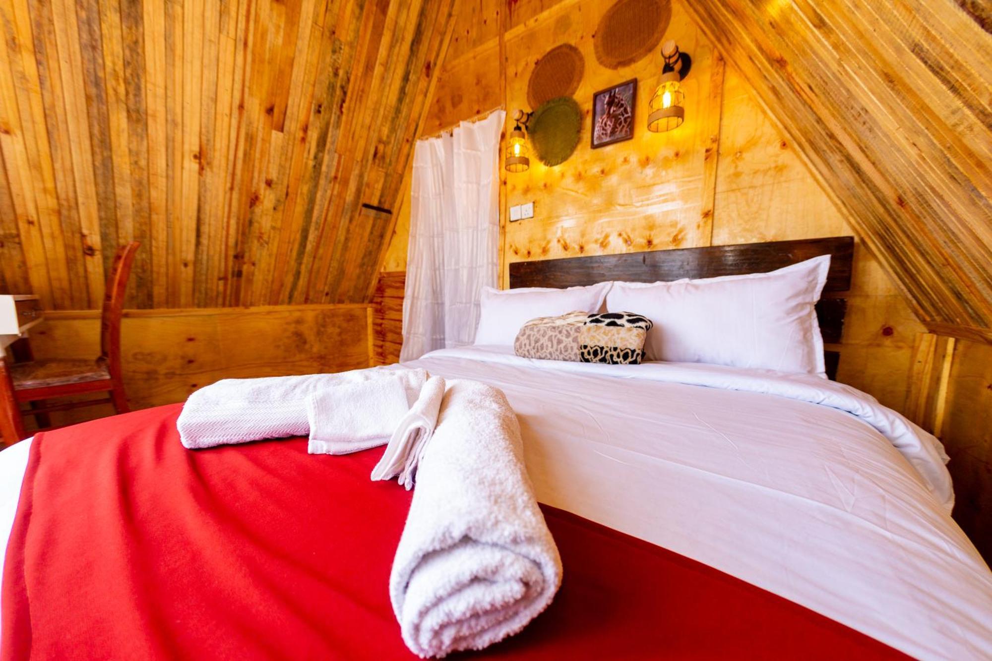 Olemayian Amboseli Lodge Kimana