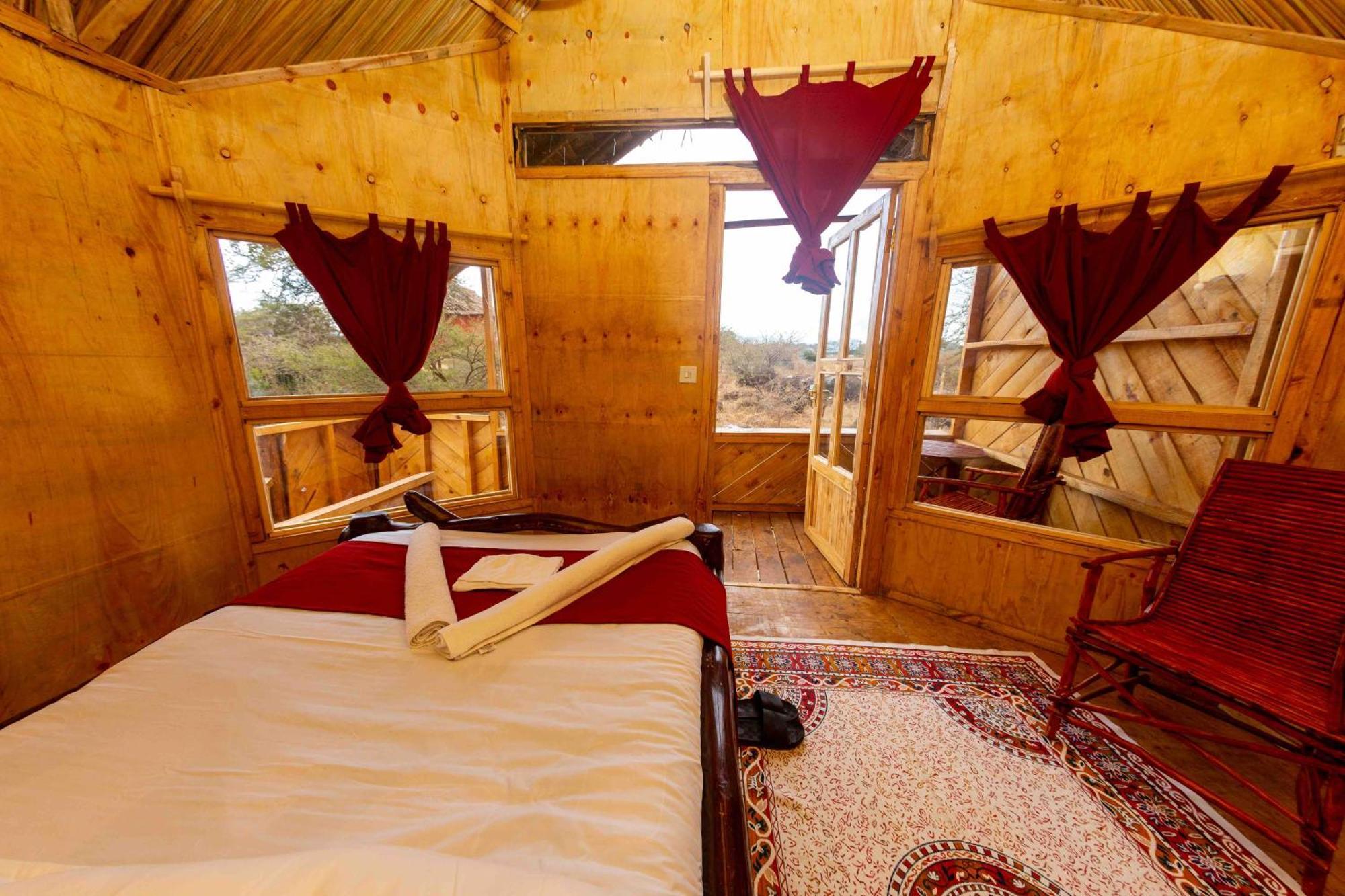 Olemayian Amboseli Lodge Kimana
